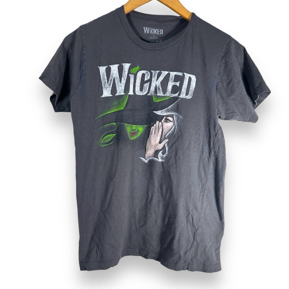 Wear Wicked Gray Broadway Musical Graphic Cotton Tshirt Size Small